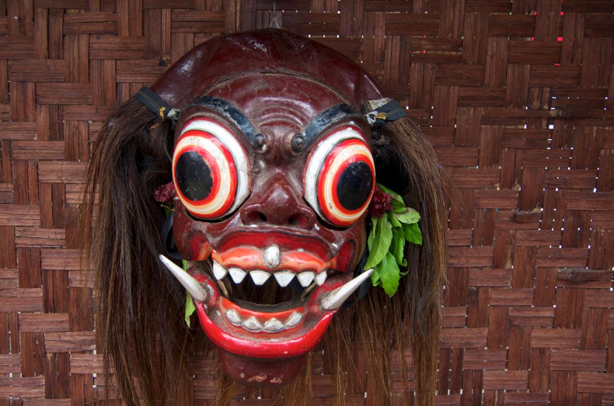 Pelatihan Tari Tradisional bagi Generasi Muda